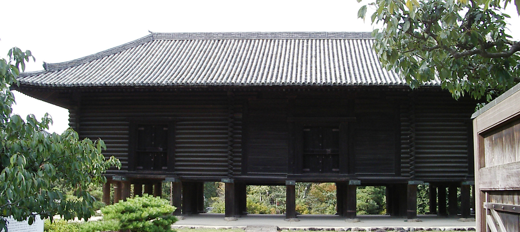 日本最古のログハウス「正倉院」